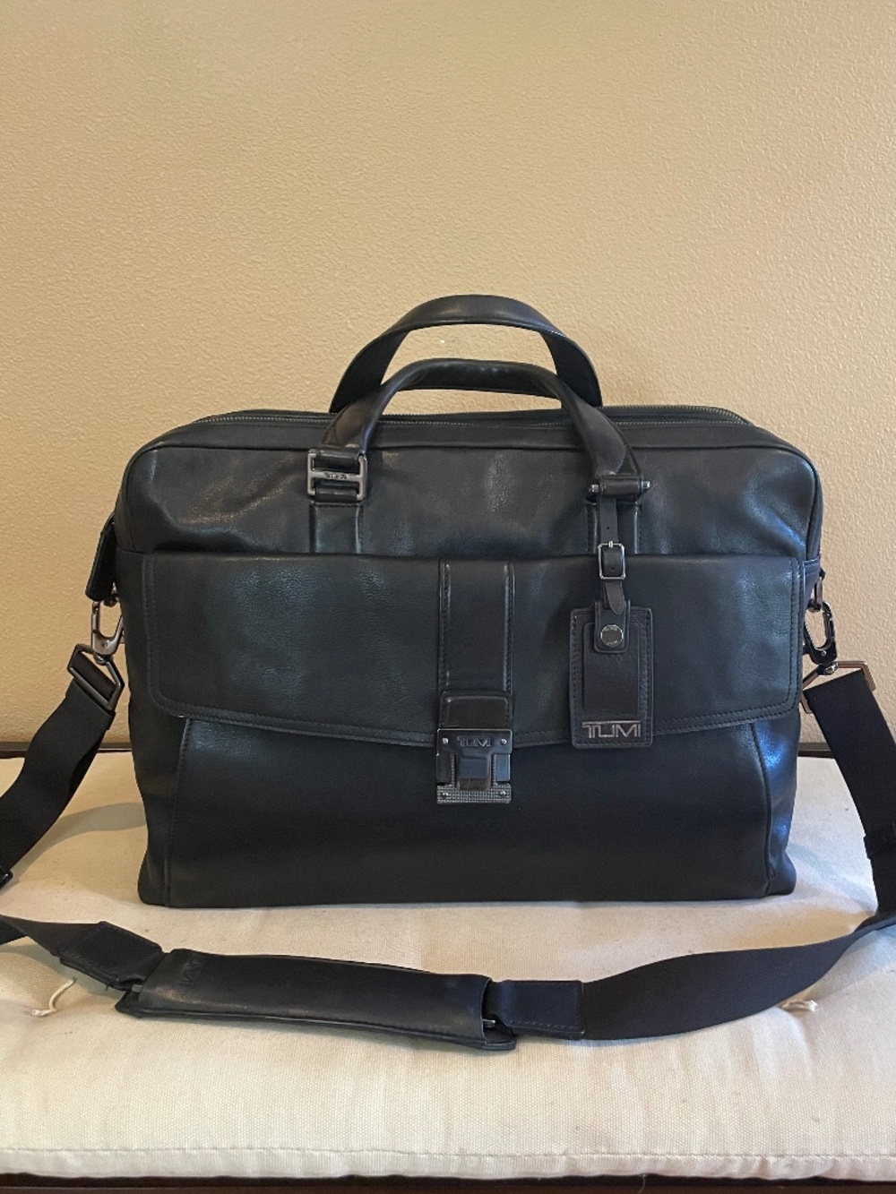TUMI Black Beacon Hill Laptop Briefcase
